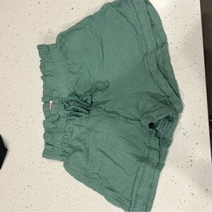 Pink Lily Green Woman’s Shorts